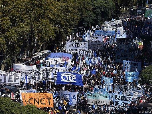 Aufmarsch der Arbeiter in Buenos Aires