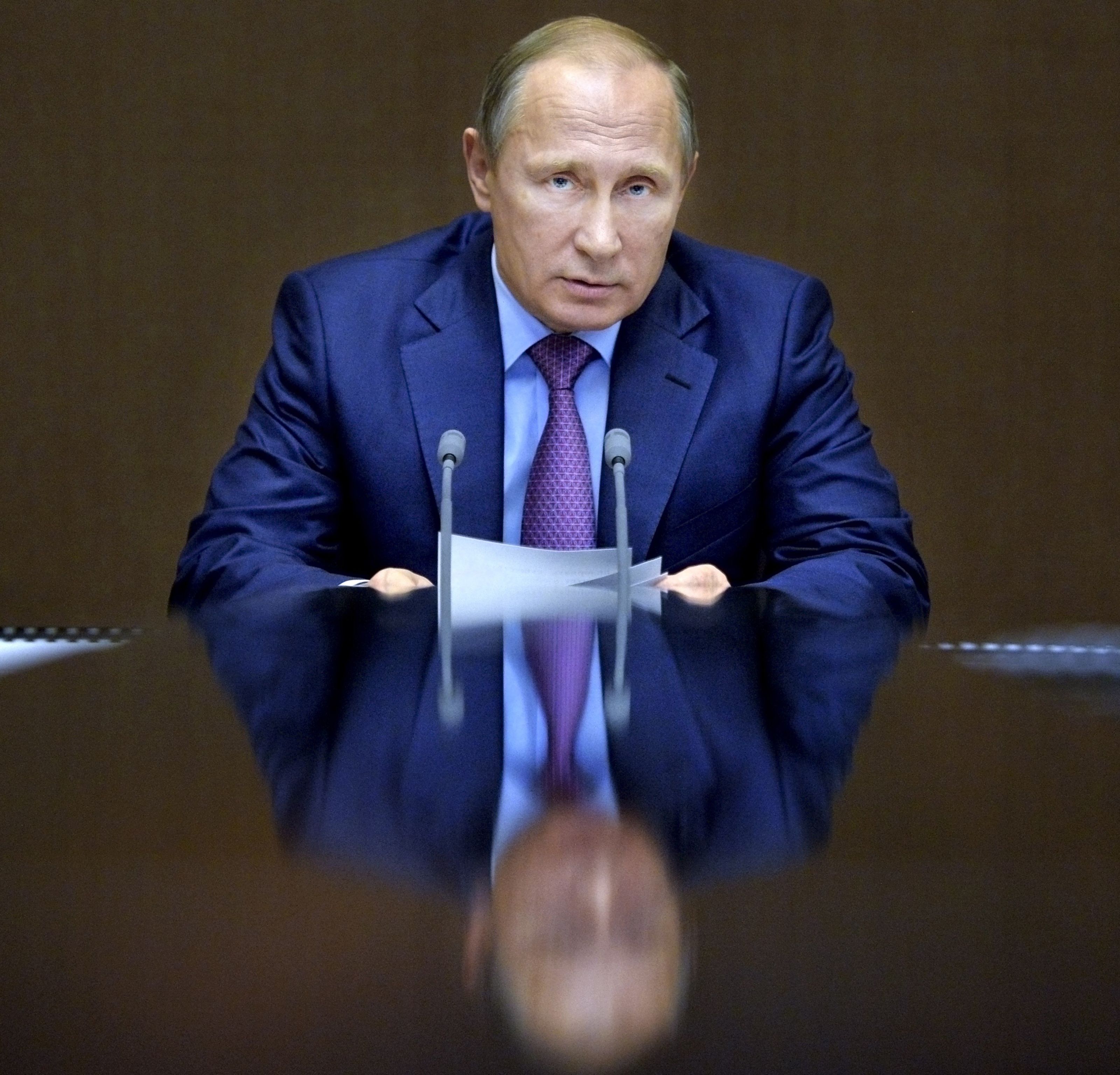 Wer in Moskau aber mit Medien Geld verdienen will, schweigt am besten zu Politik, denn deren Darstellung wird von Putins Staat fast vollständig kontrolliert. Wer in Moskau aber mit Medien Geld verdienen will, schweigt am besten zu Politik, denn deren Darstellung wird von Putins Staat fast vollständig kontrolliert.