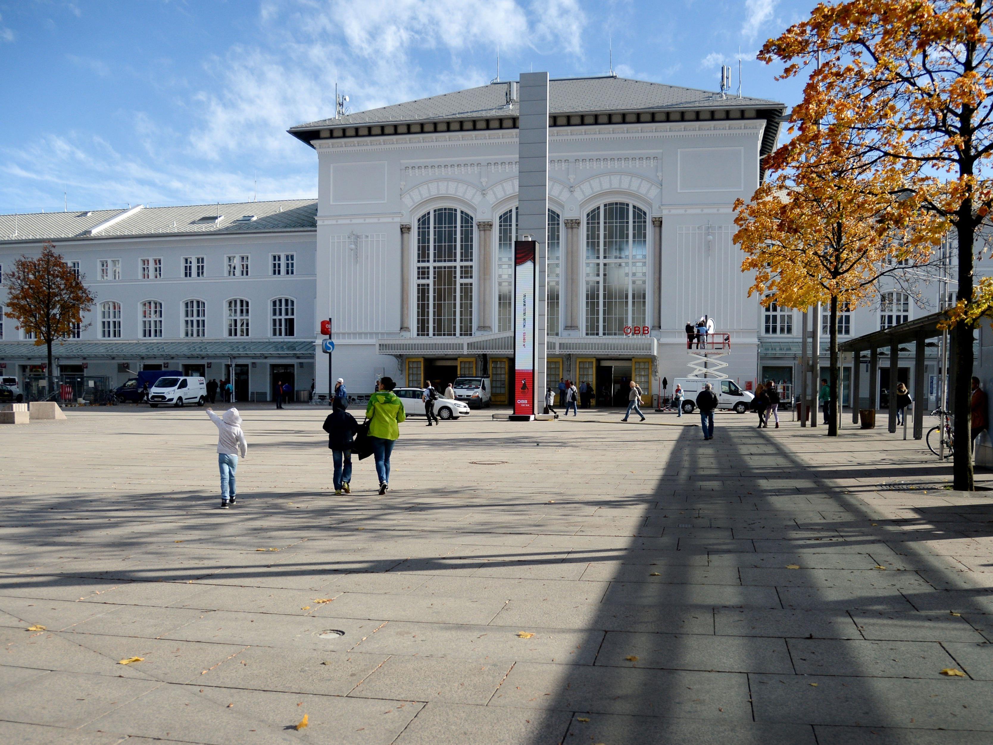 Auch der Hauptbahnhof in Salzburg soll ab Herbst umgestaltet werden.