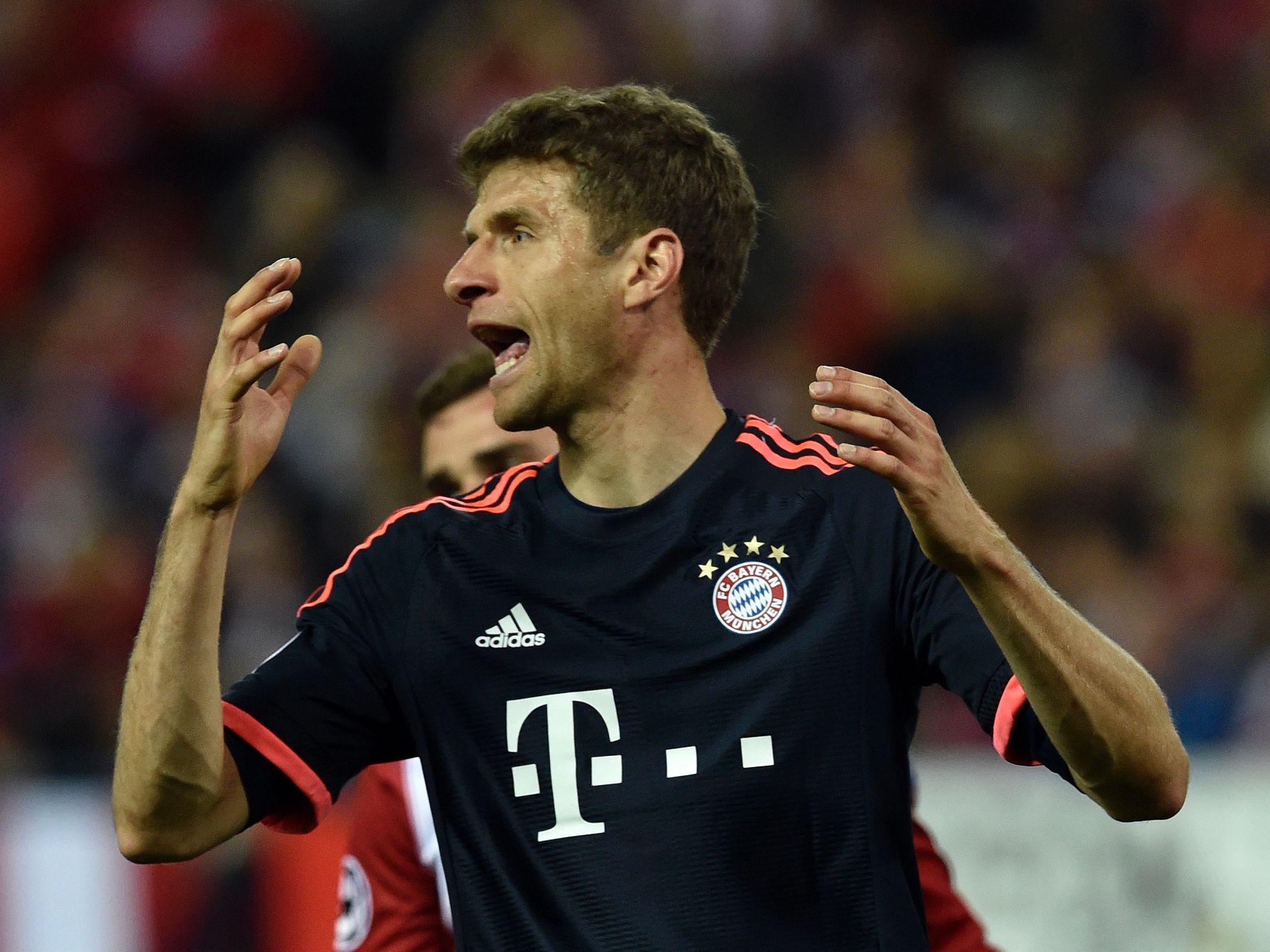 Thomas Müller und der FC Bayern können ihren Meistertitel am Samstag fixieren. Thomas Müller und der FC Bayern können ihren Meistertitel am Samstag fixieren.