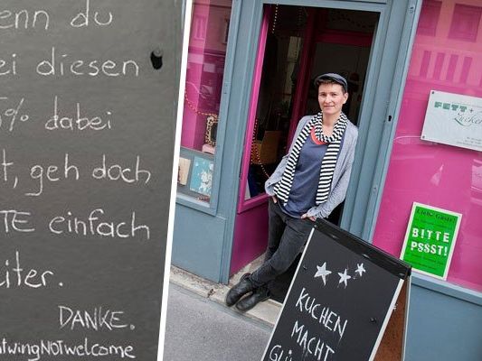 Kaffeehaus-Besitzerin Eva Trimmel sorgt mit ihrem Schild für Aufregung. Kaffeehaus-Besitzerin Eva Trimmel sorgt mit ihrem Schild für Aufregung.