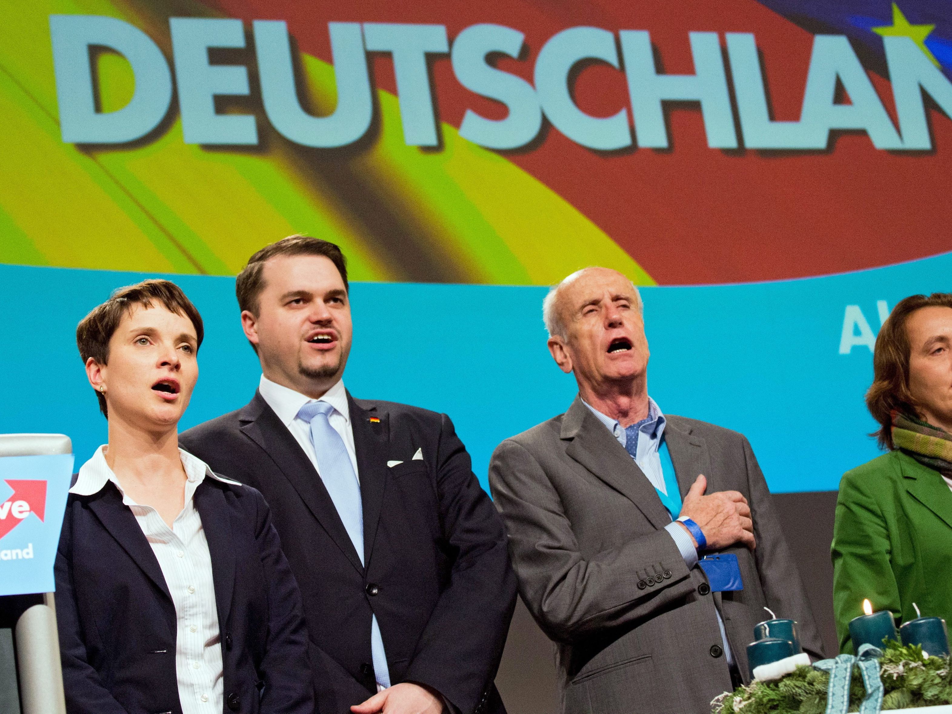 Nach Euro und Flüchtlingen schießt sich die AfD nun auf den Islam ein. Nach Euro und Flüchtlingen schießt sich die AfD nun auf den Islam ein.