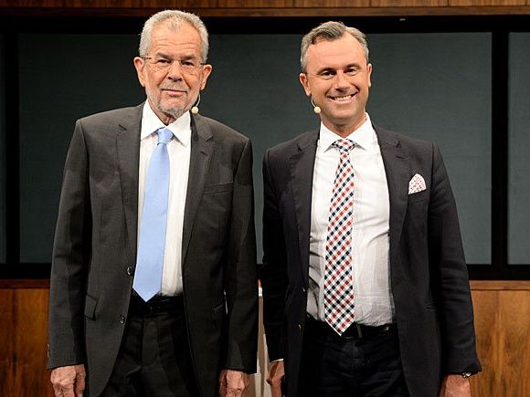 Die Präsidentschaftskandidaten Alexander Van der Bellen (l.) und Noebert Hofer bei der "Klartext"-Sendung Die Präsidentschaftskandidaten Alexander Van der Bellen (l.) und Noebert Hofer bei der "Klartext"-Sendung