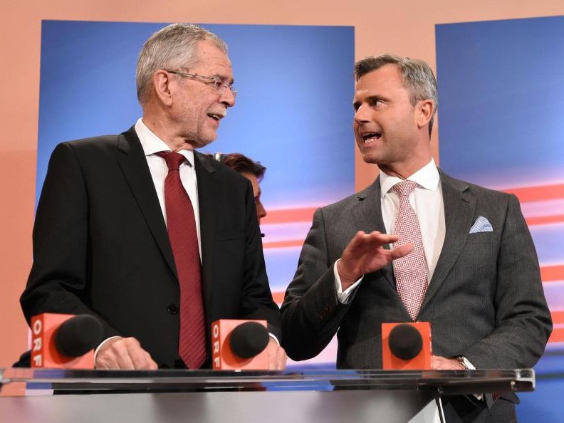 Alexander Van der Bellen (l.) und Norbert Hofer rittern um die Stichwahl. Alexander Van der Bellen (l.) und Norbert Hofer rittern um die Stichwahl.