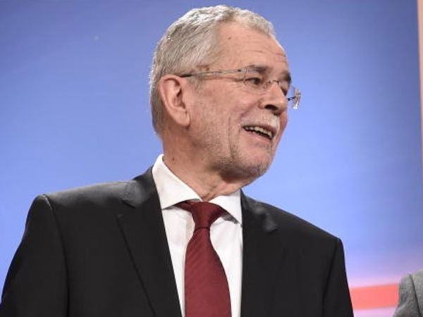 Präsidentschaftskandidat Alexander Van der Bellen kommt in die Stichwahl.