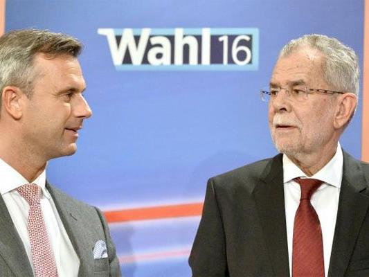 Die Präsidentschaftskandidaten Alexander Van der Bellen (r.) und Norbert Hofer.