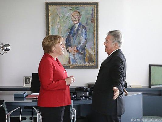 Fischer besuchte in letztes Mal Merkel in Berlin