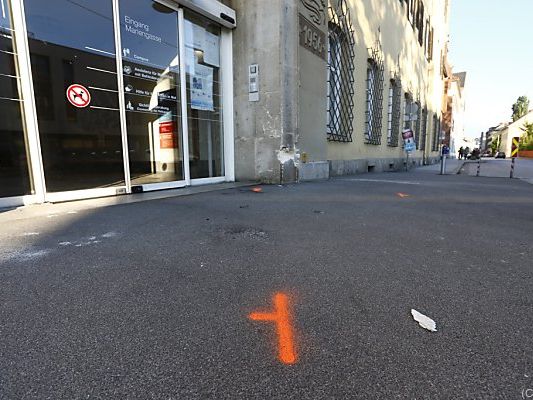 Autoattacke auf Frau und Kinder: Unglücksstelle in Grazer Mariengasse