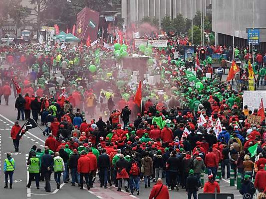 Zehntausende Demonstranten werden erwartet Zehntausende Demonstranten werden erwartet