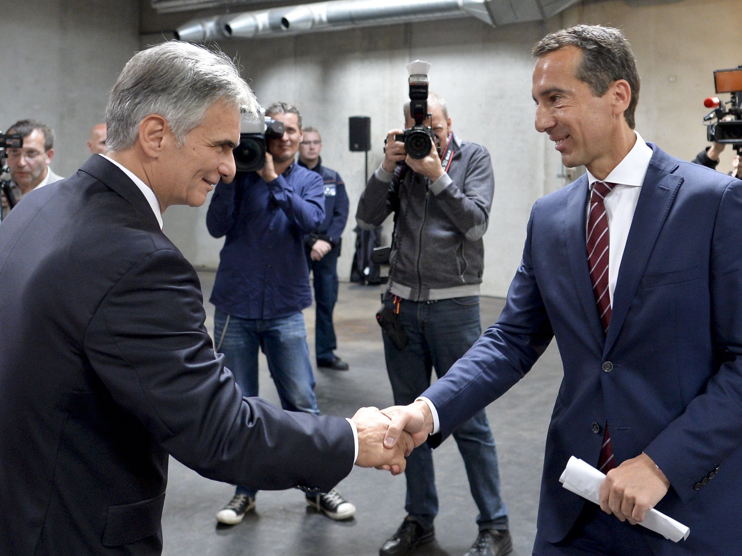 Werner Faymann und ÖBB Holding-Chef Christian Kern. Werner Faymann und ÖBB Holding-Chef Christian Kern.