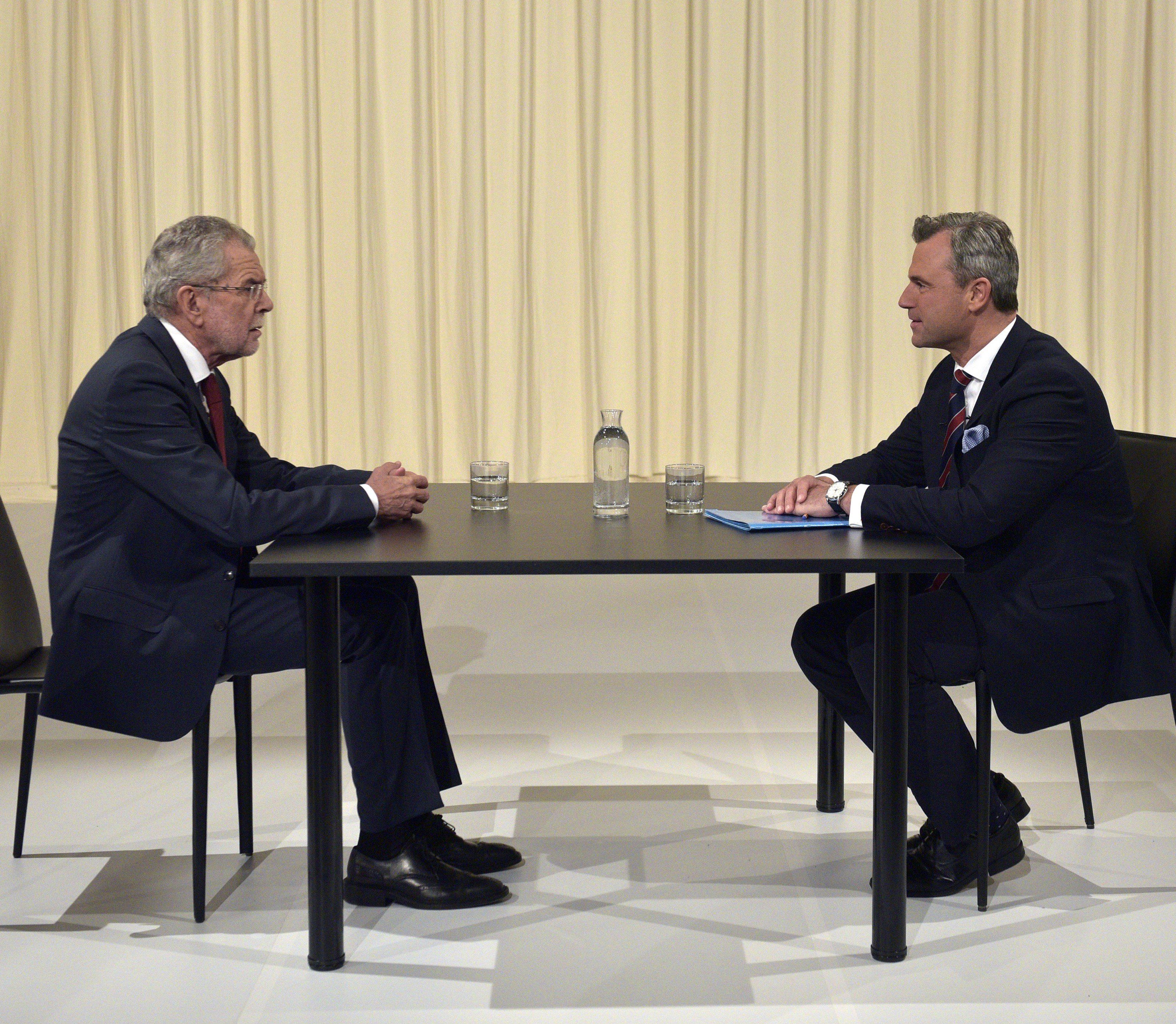 Die Präsidentschaftskandidaten Alexander Van der Bellen und Norbert Hofer. Die Präsidentschaftskandidaten Alexander Van der Bellen und Norbert Hofer.