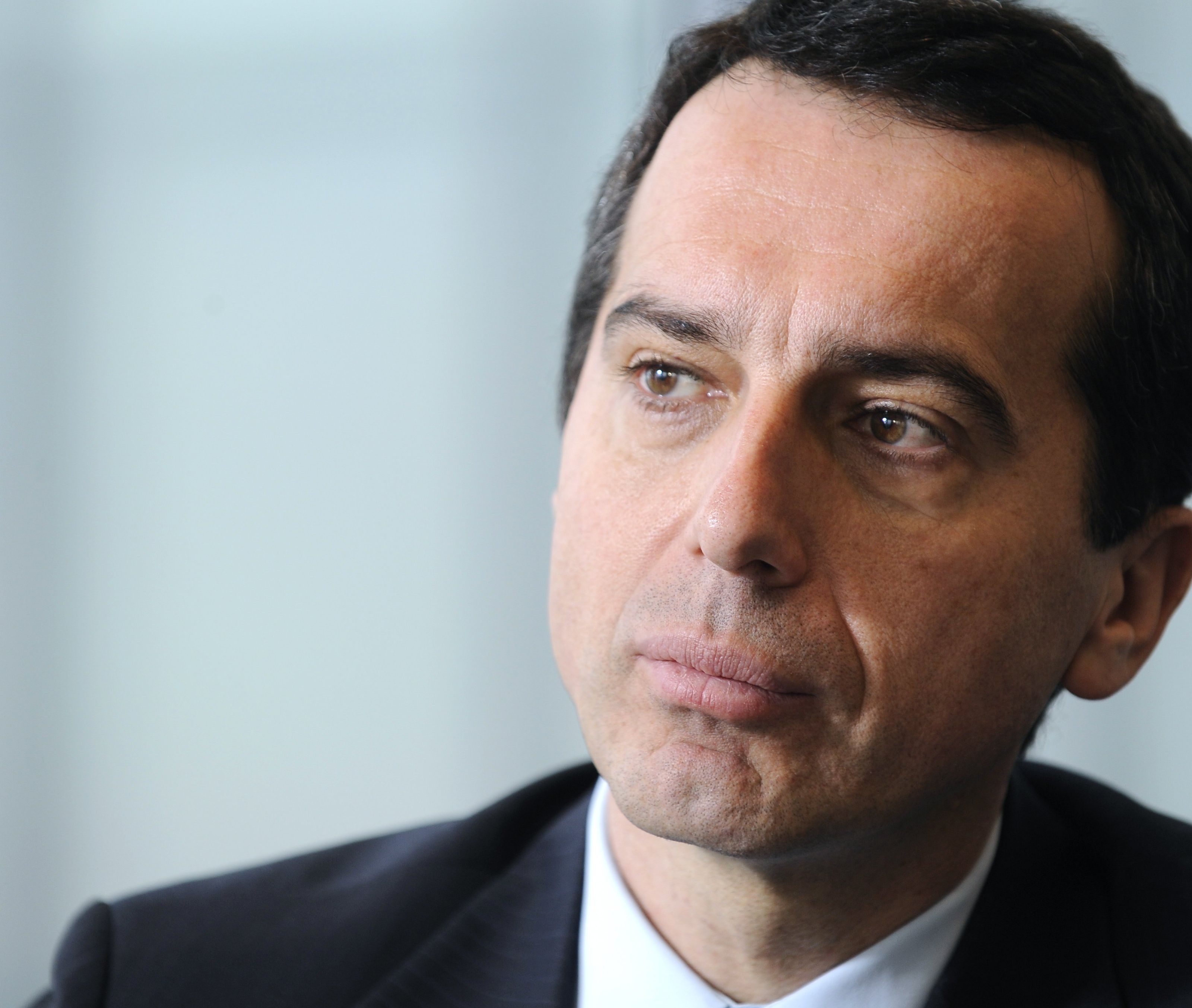 Christian Kern tritt die Nachfolge von Bundeskanzler Werner Faymann an. Christian Kern tritt die Nachfolge von Bundeskanzler Werner Faymann an.