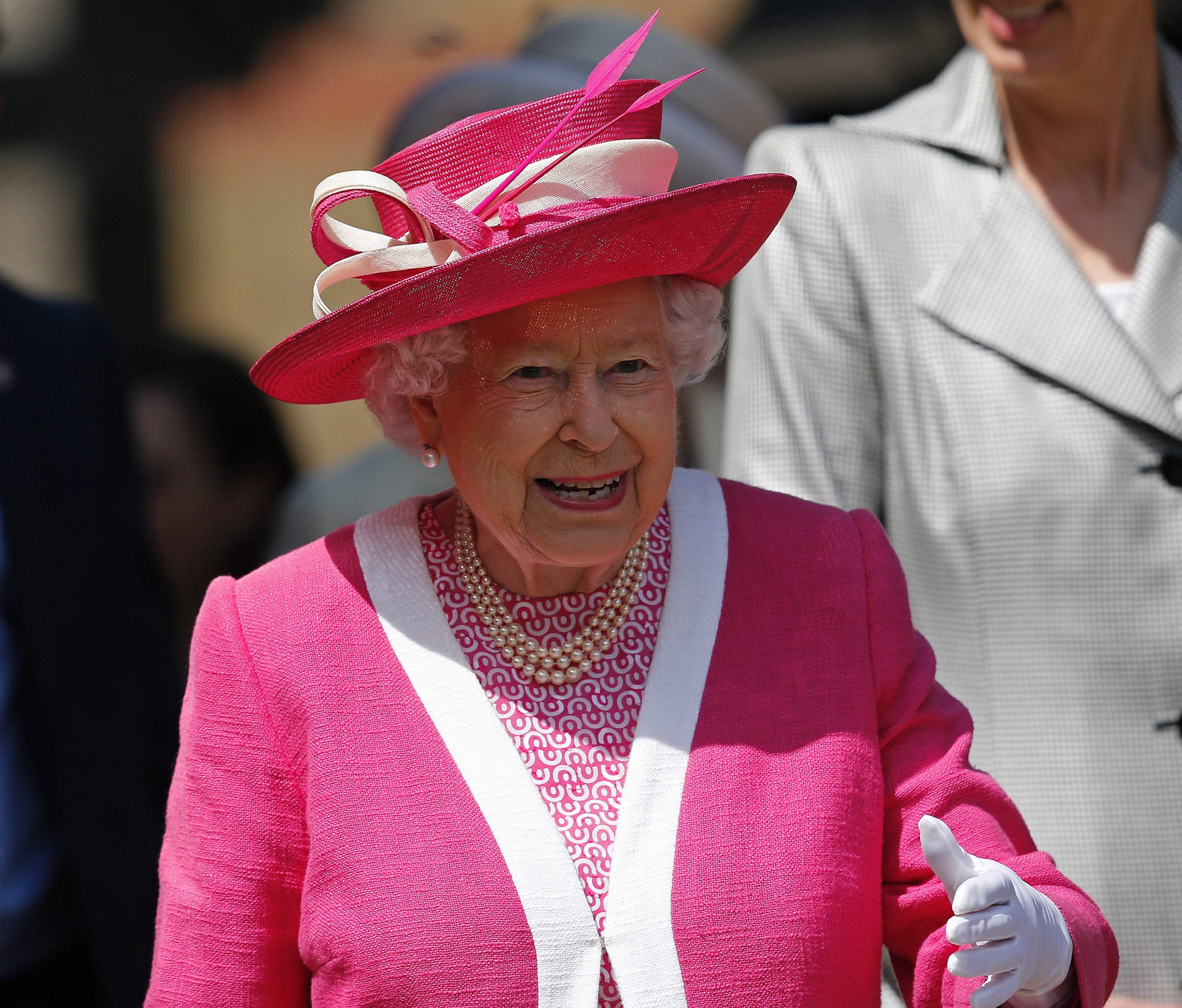 Die Queen wird diese Woche ihren 90. Geburtstag zum zweiten Mal feiern. Die Queen wird diese Woche ihren 90. Geburtstag zum zweiten Mal feiern.