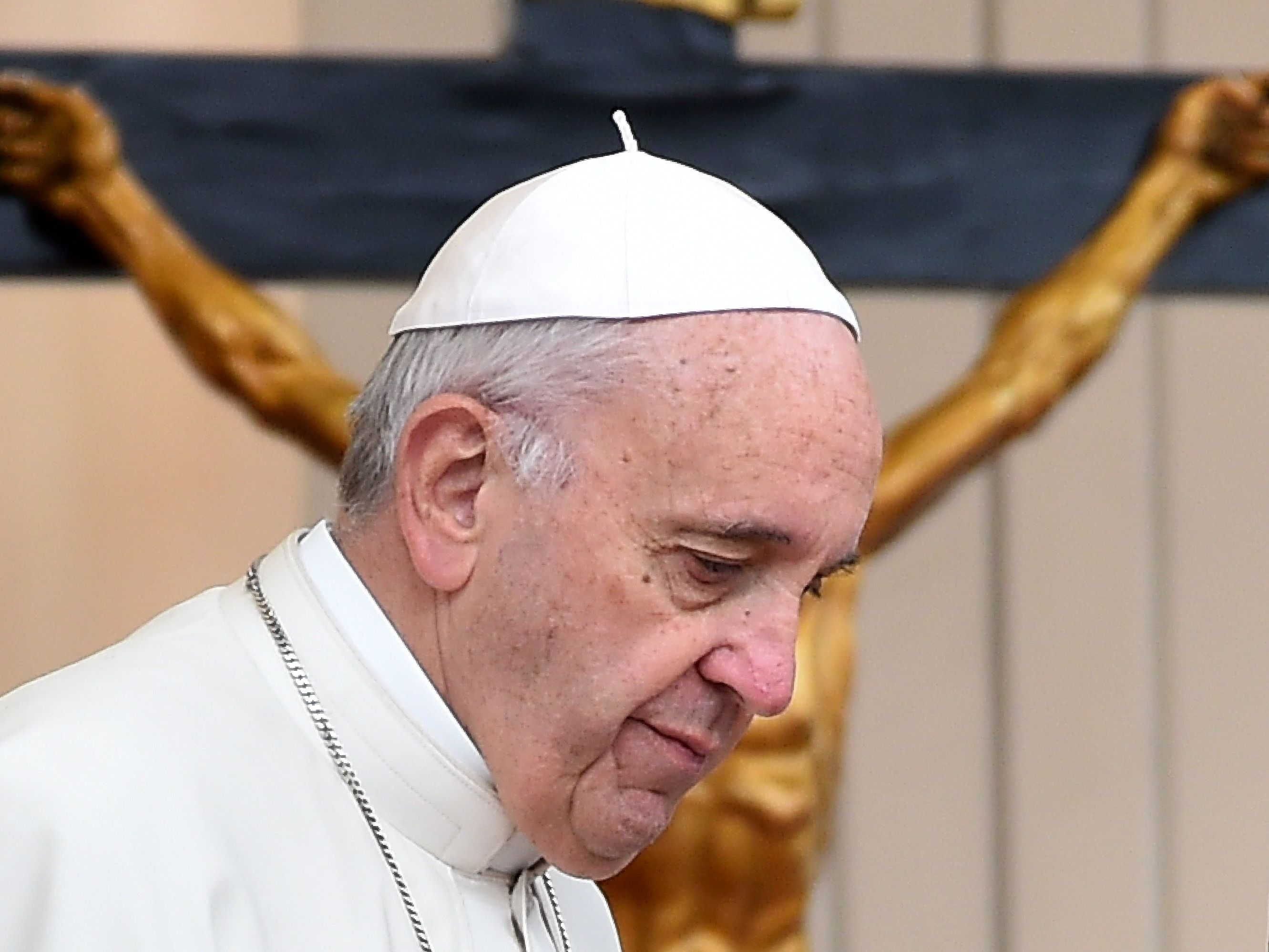 Kirchenoberhaupt rief bei Messe zu Widerstand gegen Ausbeutung auf. Kirchenoberhaupt rief bei Messe zu Widerstand gegen Ausbeutung auf.