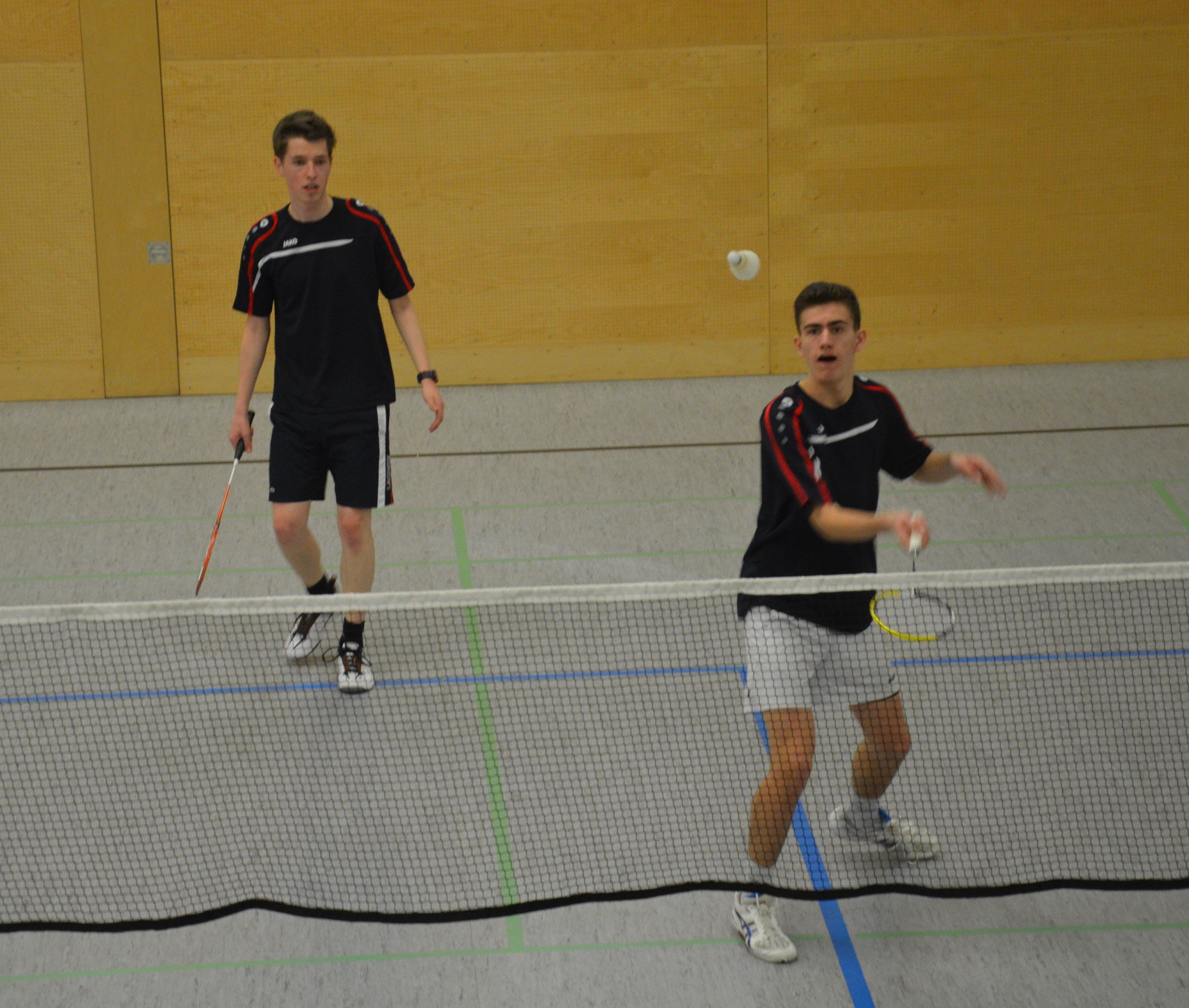 Nachwuchshoffnung Fabian Neyer (r.) und Sebastian Schwald (l.) spielten eine tolle Rückrunde in der A-Liga Nachwuchshoffnung Fabian Neyer (r.) und Sebastian Schwald (l.) spielten eine tolle Rückrunde in der A-Liga