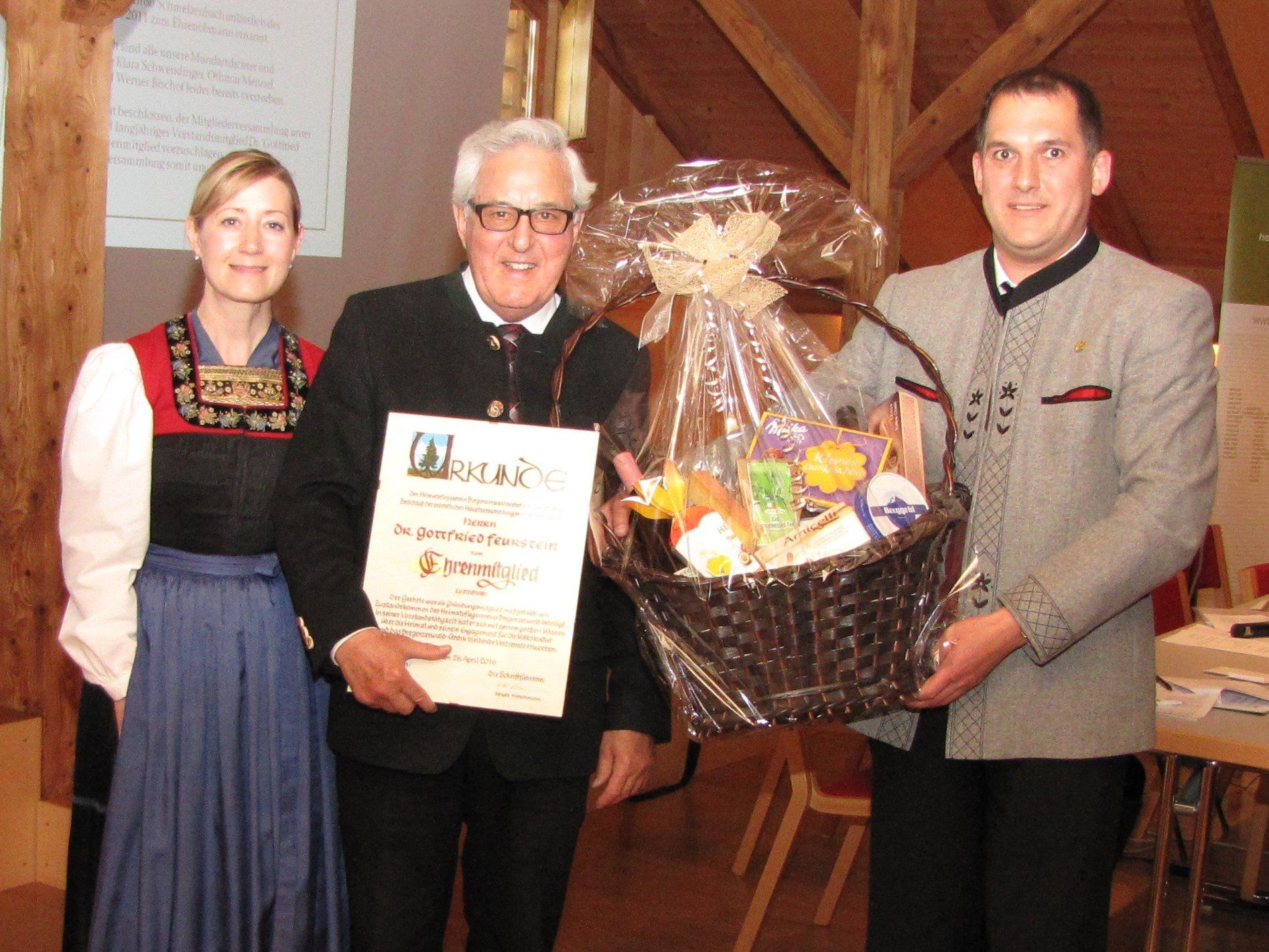 Renate Hirschmann, Dr. Gottfried Feurstein und Obmann Richard Bilgeri. Renate Hirschmann, Dr. Gottfried Feurstein und Obmann Richard Bilgeri.