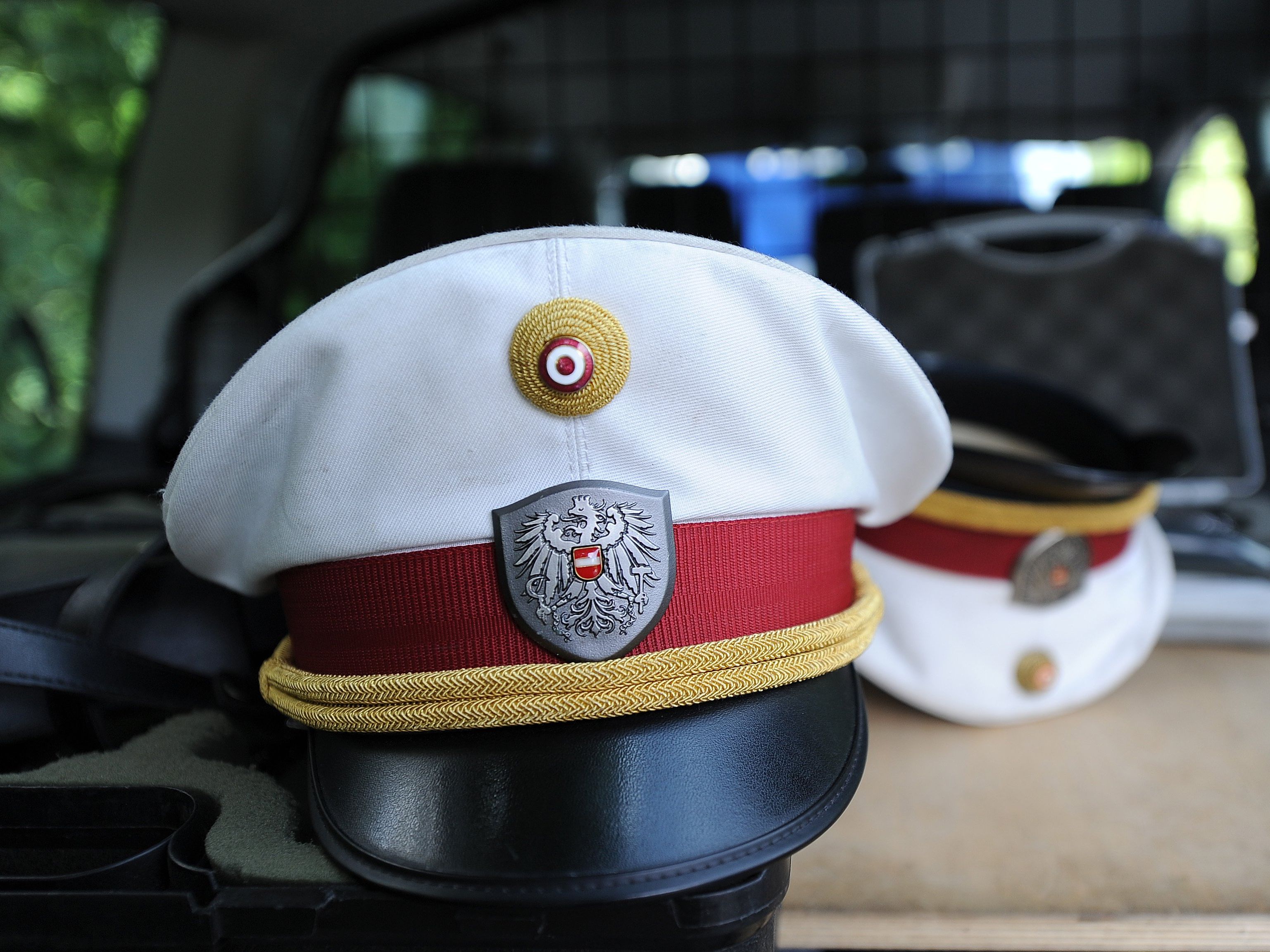 Die Polizei meldet leichte Verletzungen und erheblichen Sachschaden nach dem Unfall. Die Polizei meldet leichte Verletzungen und erheblichen Sachschaden nach dem Unfall.