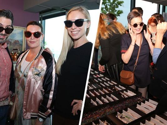 Beim Pop Up Event von Andy Wolf Eyewar konnte nach Lust und Laune probiert werden. Beim Pop Up Event von Andy Wolf Eyewar konnte nach Lust und Laune probiert werden.