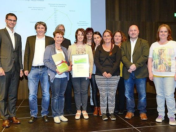 Als familieplus-Mitglied der ersten Stunde überzeugte die Gemeinde Bludesch die Auditoren bereits zum zweiten Mal. Als familieplus-Mitglied der ersten Stunde überzeugte die Gemeinde Bludesch die Auditoren bereits zum zweiten Mal.