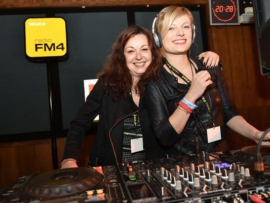 Eigensperger und Hochrainer hinter den Reglern am FM4 Afterwork Eigensperger und Hochrainer hinter den Reglern am FM4 Afterwork