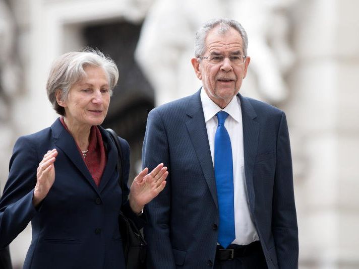 Van der Bellen selbst freute die Erklärung der früheren Konkurrentin Van der Bellen selbst freute die Erklärung der früheren Konkurrentin