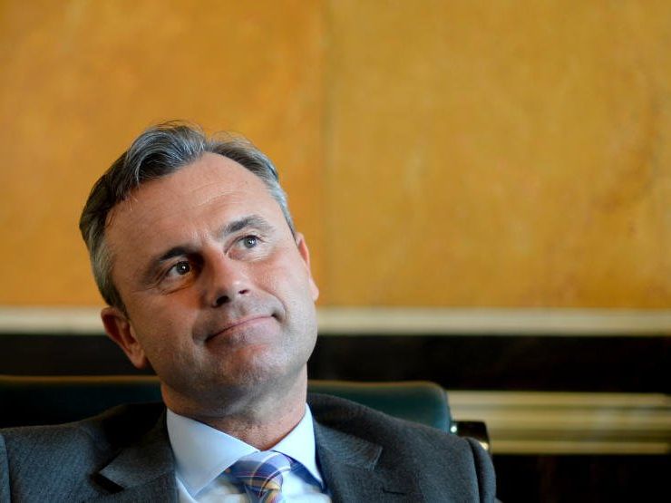 Kandidat Norbert Hofer im Interview. Kandidat Norbert Hofer im Interview.
