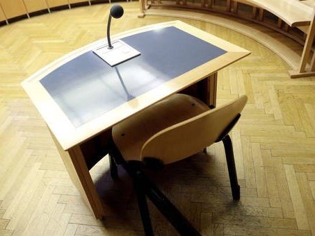 Der beschuldigte Bademeister akzeptierte eine Geldbuße von 1.000 Euro. Der beschuldigte Bademeister akzeptierte eine Geldbuße von 1.000 Euro.