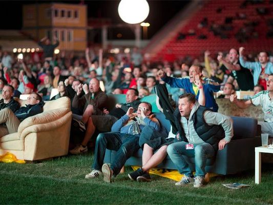 Public Viewing-Spaß zur EM in der Seestadt Aspern.