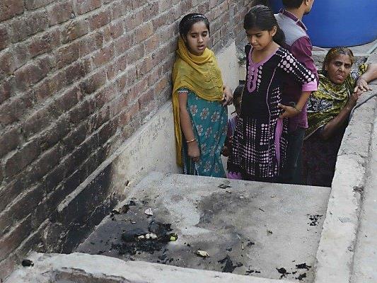 Nur Tage zuvor wurde ein Mädchen angeblich von seiner Mutter verbrannt
