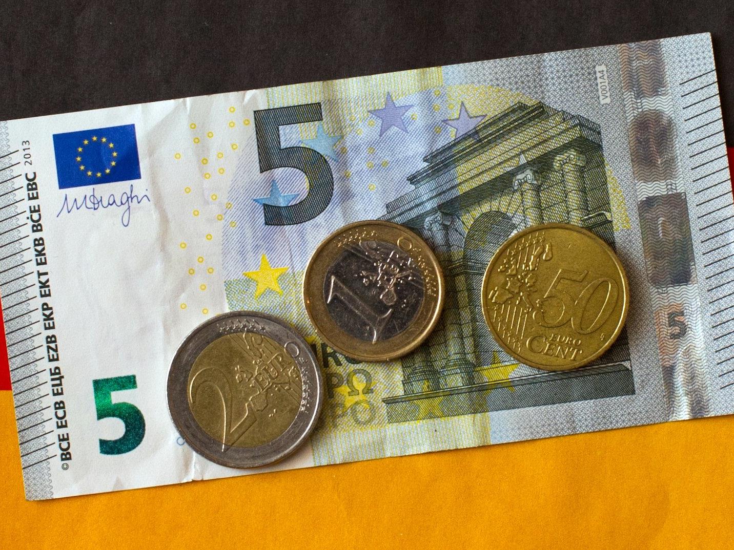 Der Mindestlohn beträgt in Deutschland 8,50 Euro/Stunde