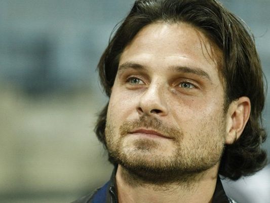 Imre Szabics drückt Ungarn und Österreich die Daumen. Imre Szabics drückt Ungarn und Österreich die Daumen.