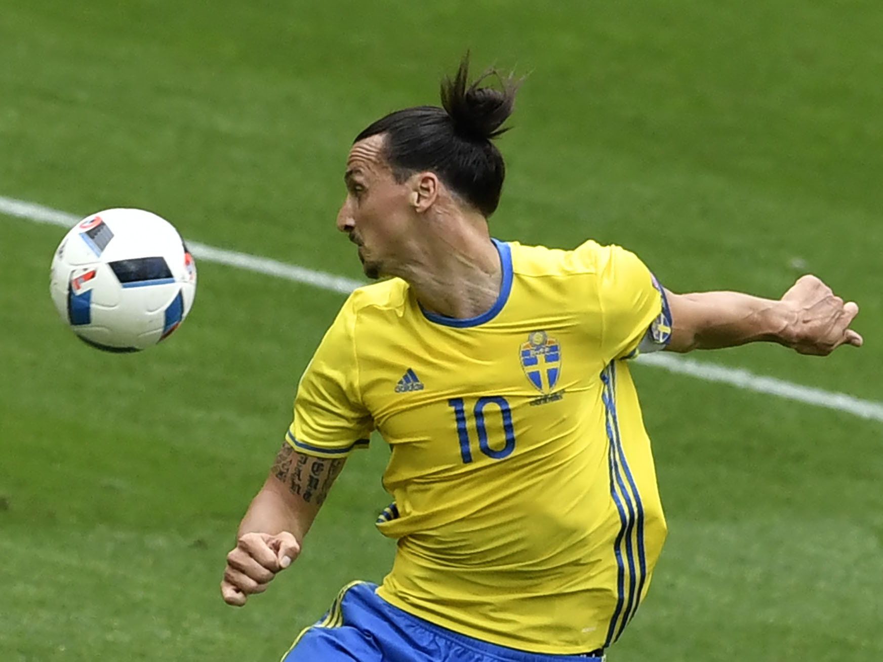 Schweden trifft in Runde drei der EM-Gruppe E auf Belgien. Schweden trifft in Runde drei der EM-Gruppe E auf Belgien.