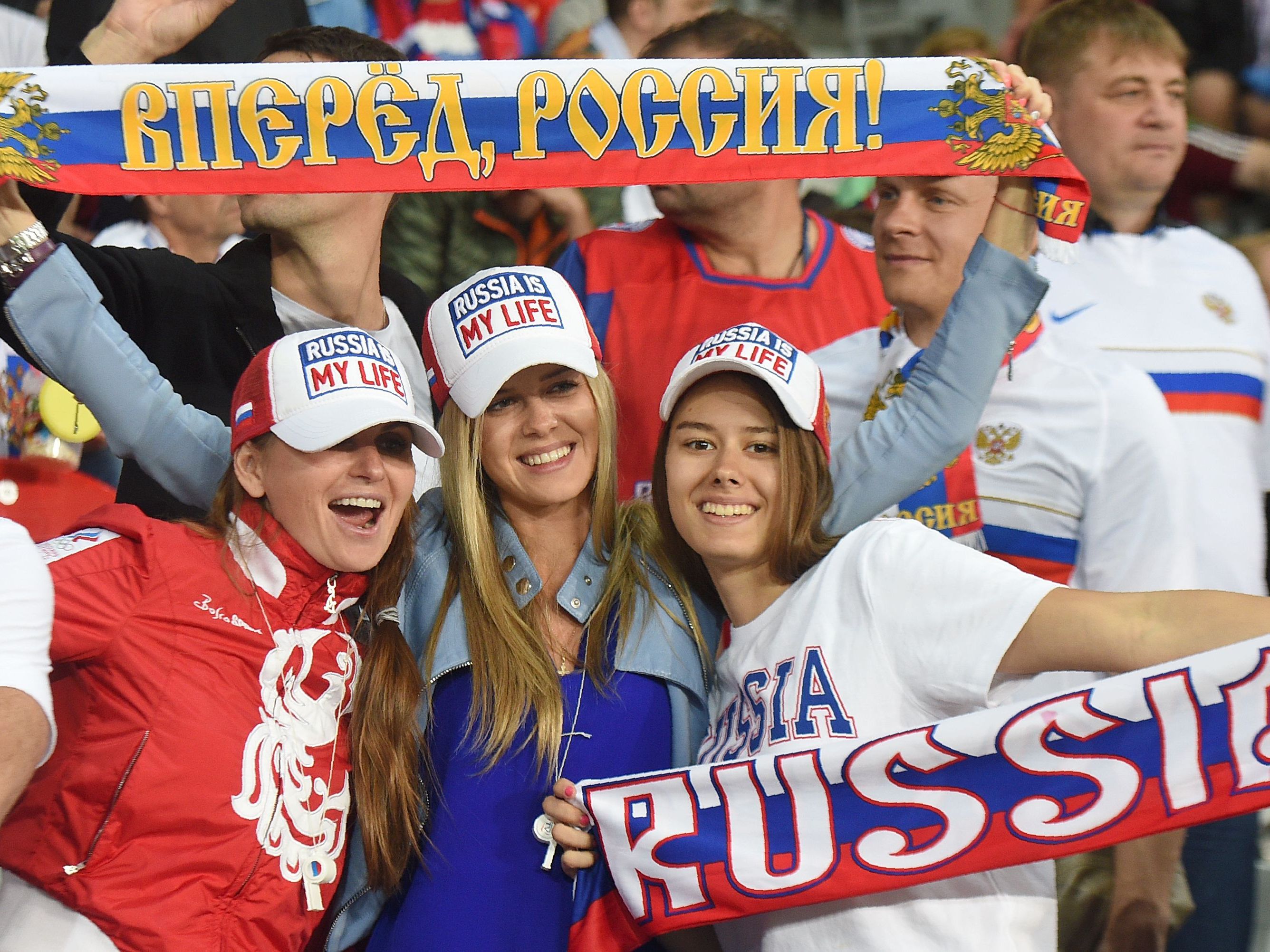 Die Sicherheitsstufe beim Spiel Russland gegen Wales wurde erhöht. Die Sicherheitsstufe beim Spiel Russland gegen Wales wurde erhöht.
