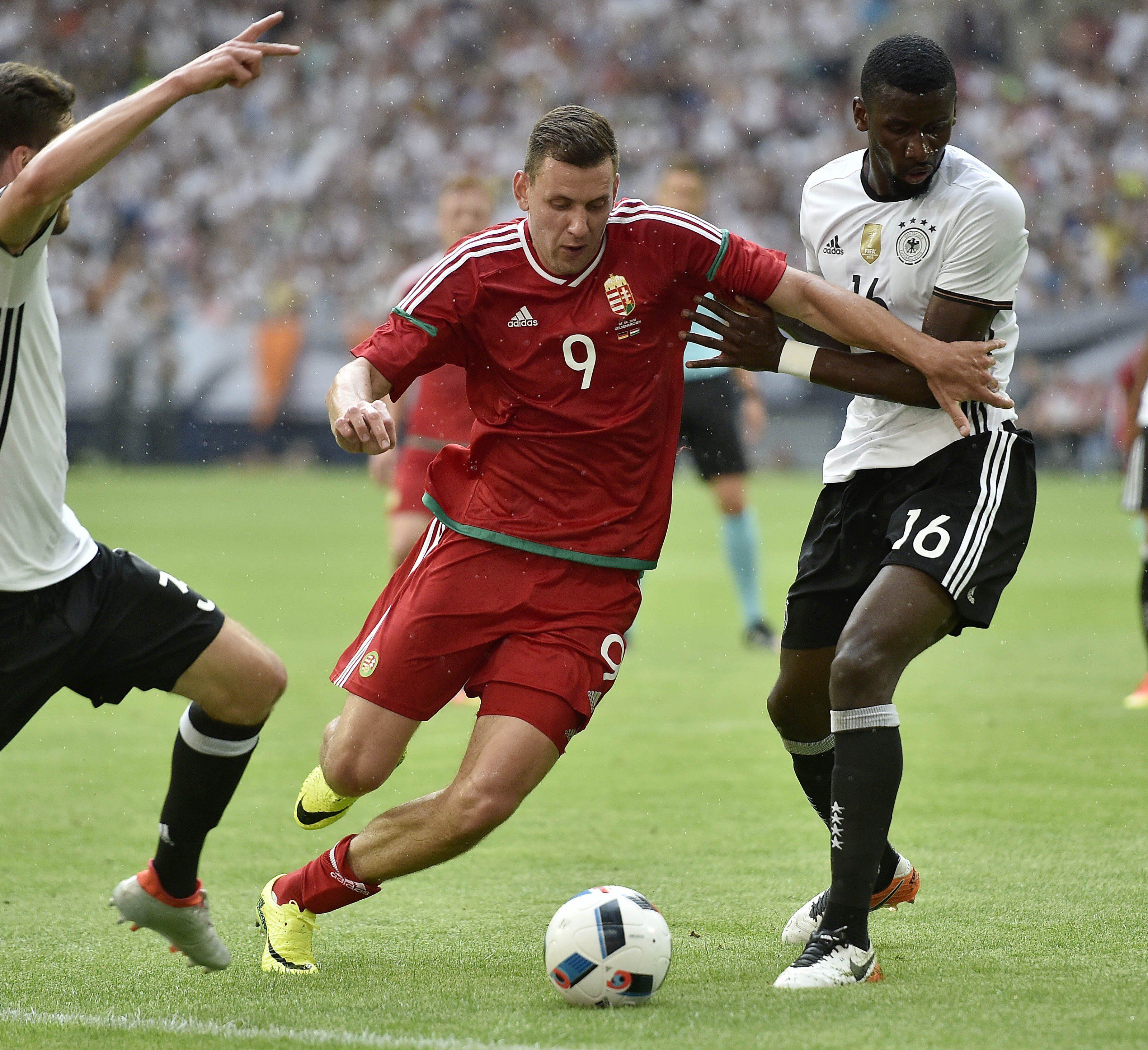 Deutschland besiegte Ungarn im Testspiel mit 2:0 Deutschland besiegte Ungarn im Testspiel mit 2:0