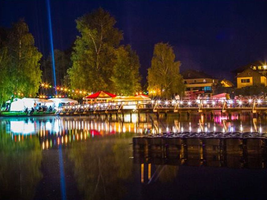 Einzigartiges Flair beim Bürmooser Seefest Einzigartiges Flair beim Bürmooser Seefest