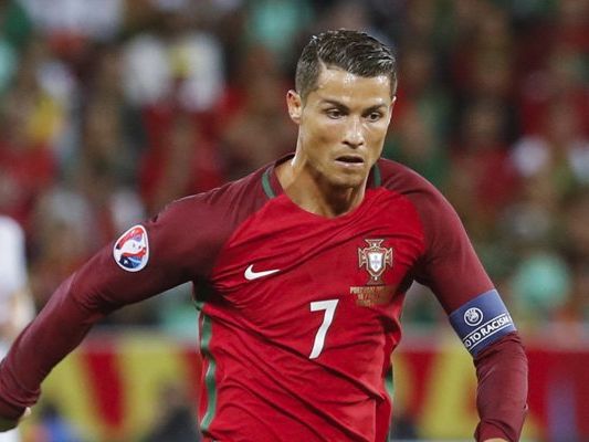 Ungarn trifft in Runde drei der EM-Gruppe F auf Portugal. Ungarn trifft in Runde drei der EM-Gruppe F auf Portugal.