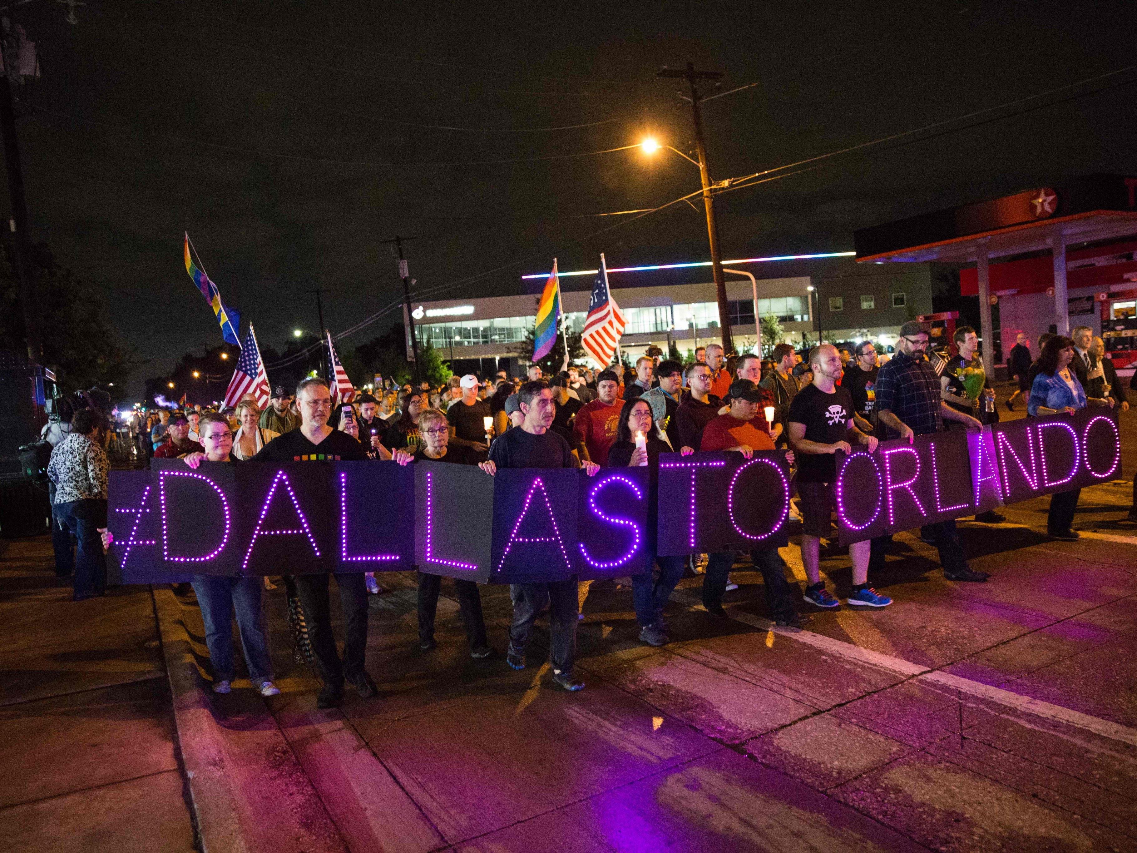 Nach dem Massaker in Orlando gingen die Leute auf die Straße.