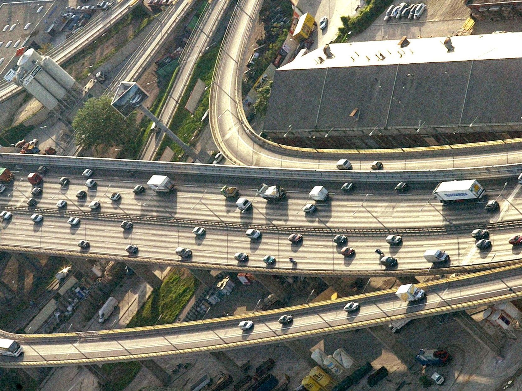 Auf der Verbindungsrampe zwischen S1 und A4 kam es am Montag zu einem Unfall. Auf der Verbindungsrampe zwischen S1 und A4 kam es am Montag zu einem Unfall.