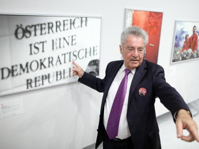 Heinz Fischer machte gleich selbst einen Besuch in der Galerie.