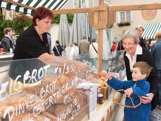 Am Samstag, 11. Juni, findet der Brot & Strudelmarkt in der Altstadt statt. Am Samstag, 11. Juni, findet der Brot & Strudelmarkt in der Altstadt statt.