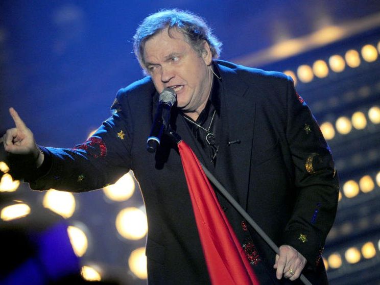 Musiker Meat Loaf brach auf der Bühne plötzlich zusammen. Musiker Meat Loaf brach auf der Bühne plötzlich zusammen.