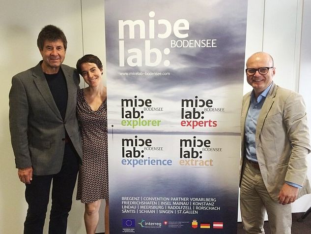 Gemeinsam mit Kuratorin Tina Gadow präsentierten Reinhold Maier (Singen Congress, li.) und Gerhard Stübe (Sprecher Netzwerk Bodensee Meeting, re.) die neue Bildungsplattform micelab:bodensee heute Montag auf der MEXCON in Berlin. Gemeinsam mit Kuratorin Tina Gadow präsentierten Reinhold Maier (Singen Congress, li.) und Gerhard Stübe (Sprecher Netzwerk Bodensee Meeting, re.) die neue Bildungsplattform micelab:bodensee heute Montag auf der MEXCON in Berlin.