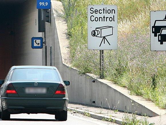 Die Section Control auf der A2 zeitigte bereits rund 10.000 Anzeigen wegen Geschwindigkeitsübertretungen