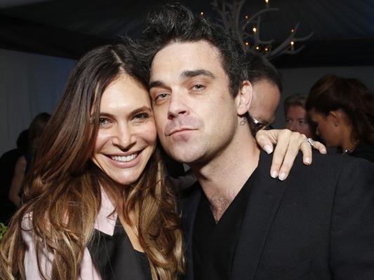 Robbie Williams zusammen mit seiner Ehefrau Ayda Field, die er 2010 geheiratet hat.