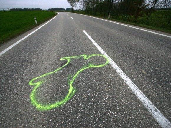 Im Pinzgau verletzten sich zwei Motorradfahrer schwer. (Symbolbild)