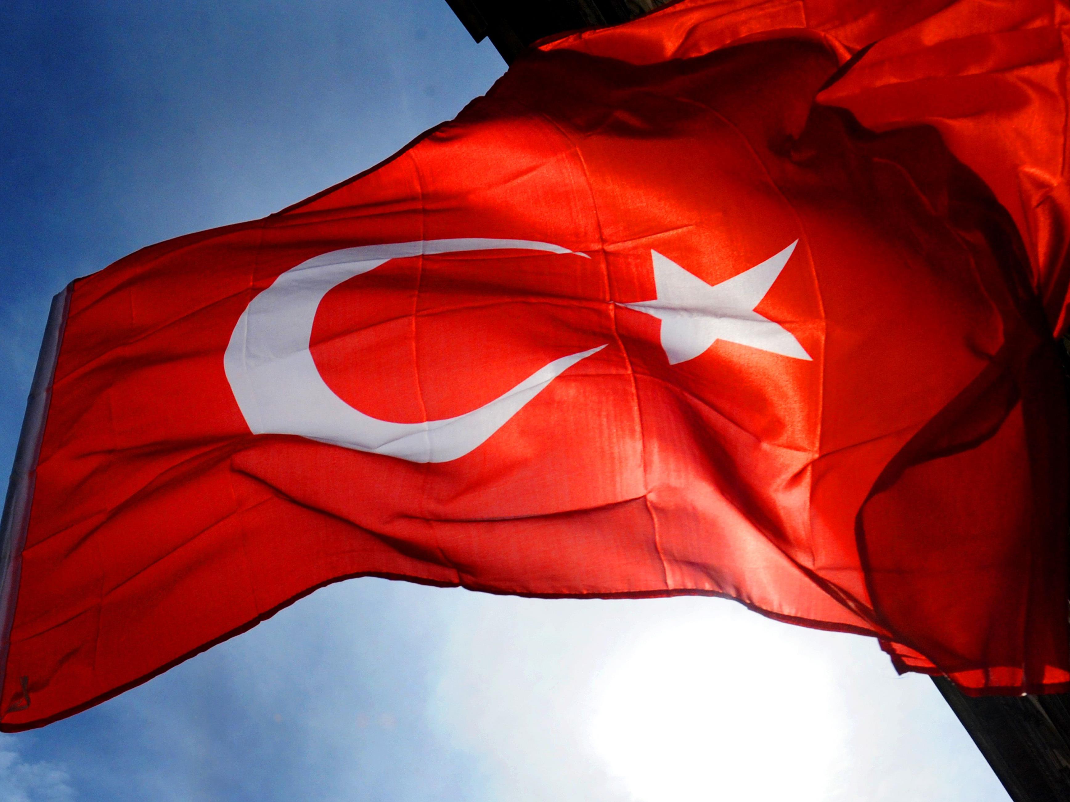 Der Bürgermeister von Wiener Neustadt wünscht die Entfernung der Türkei-Flaggen.