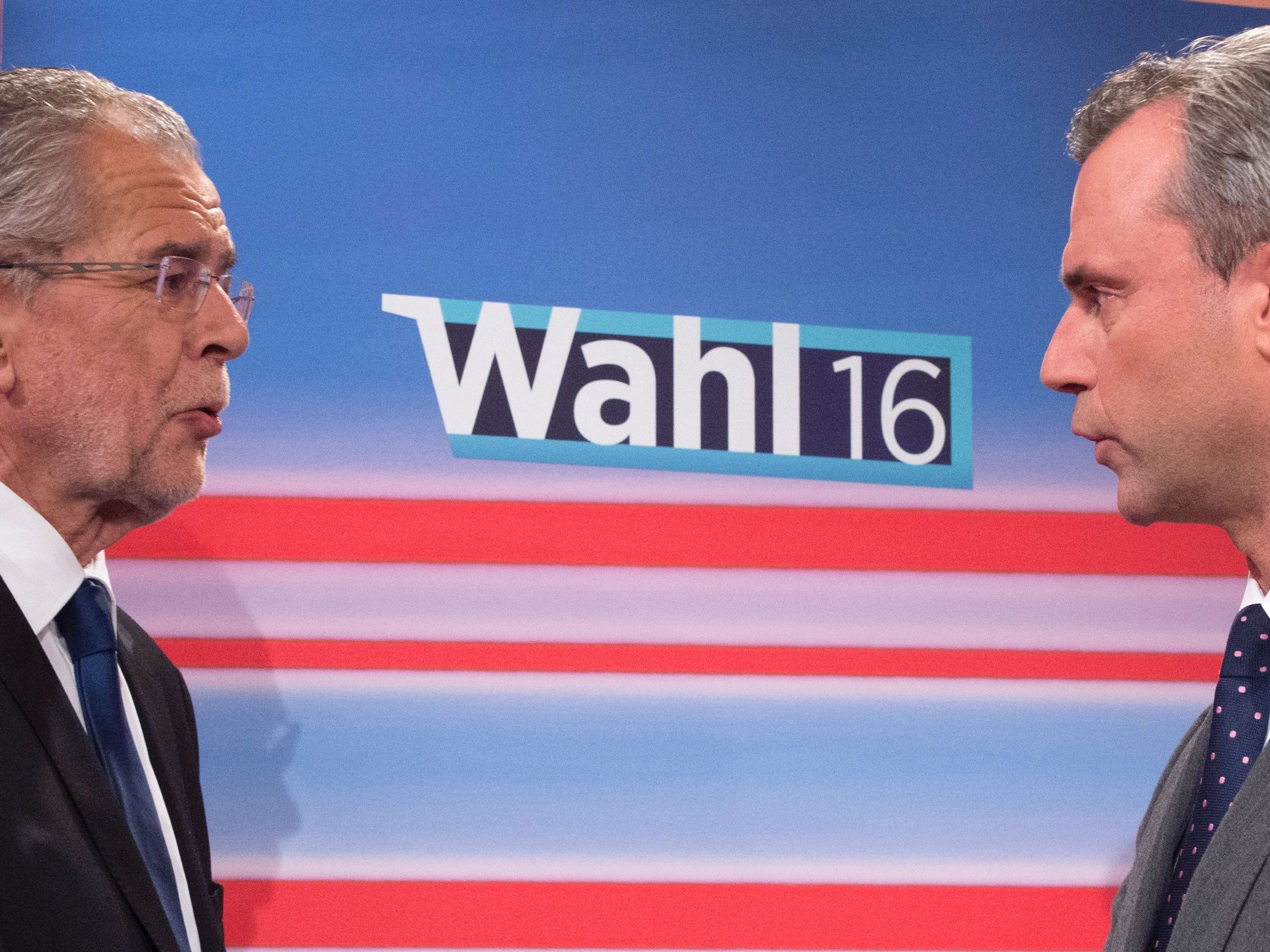 Nach dem Sommer wird noch einmal der Bundespräsident gewählt. Nach dem Sommer wird noch einmal der Bundespräsident gewählt.