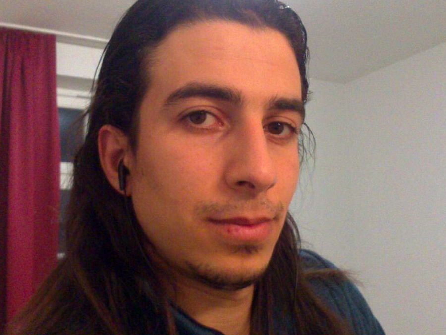 Linken-Politiker setzte sich für Attentäter (Bild) ein. Linken-Politiker setzte sich für Attentäter (Bild) ein.