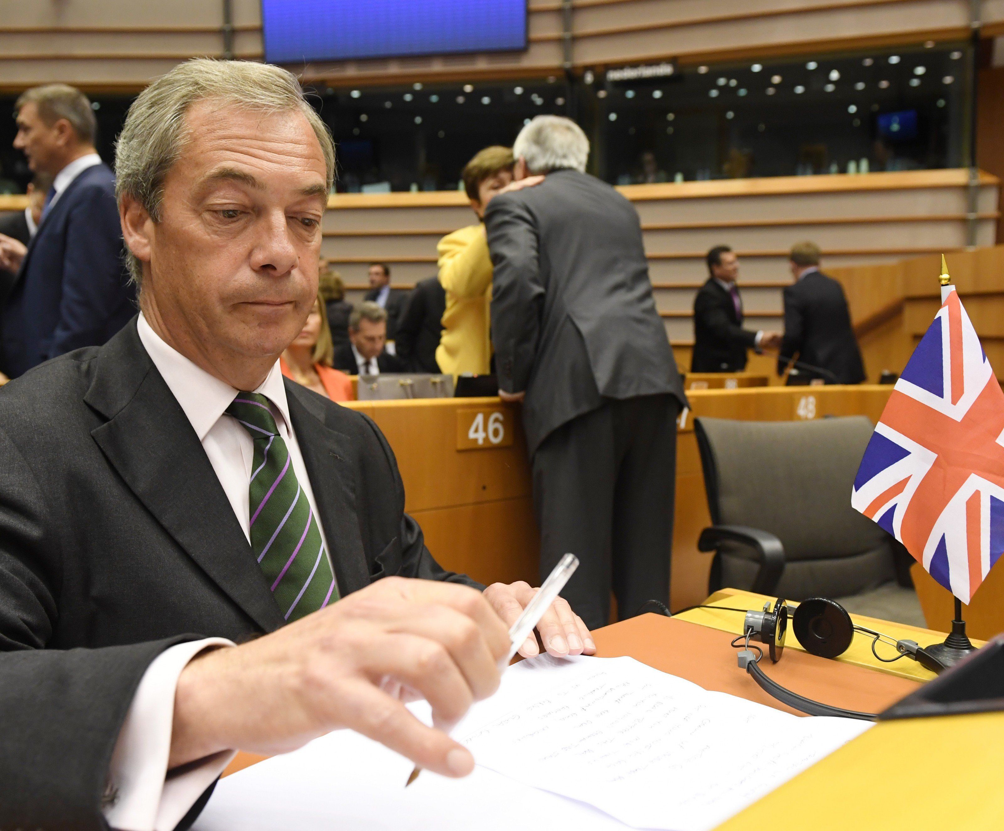 UKIP-Chef Nigel Farage ist zurückgetreten. UKIP-Chef Nigel Farage ist zurückgetreten.