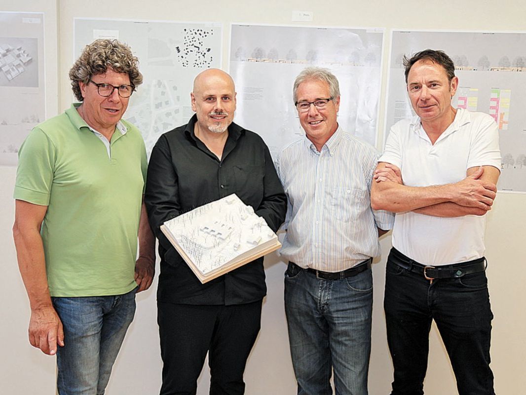 Gernot Thurnher, Bernhard Marte, Bürgermeister Helmut Lampert und Christian Matt. Gernot Thurnher, Bernhard Marte, Bürgermeister Helmut Lampert und Christian Matt.